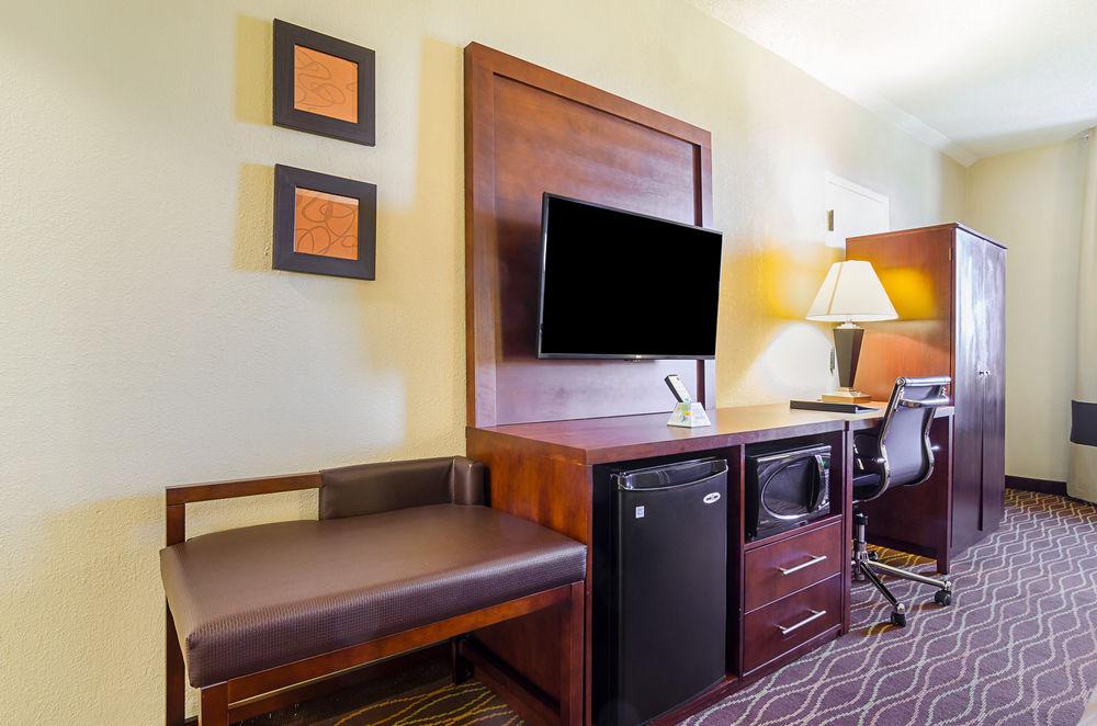 Comfort Inn & Suites Durham Near Duke University Esterno foto
