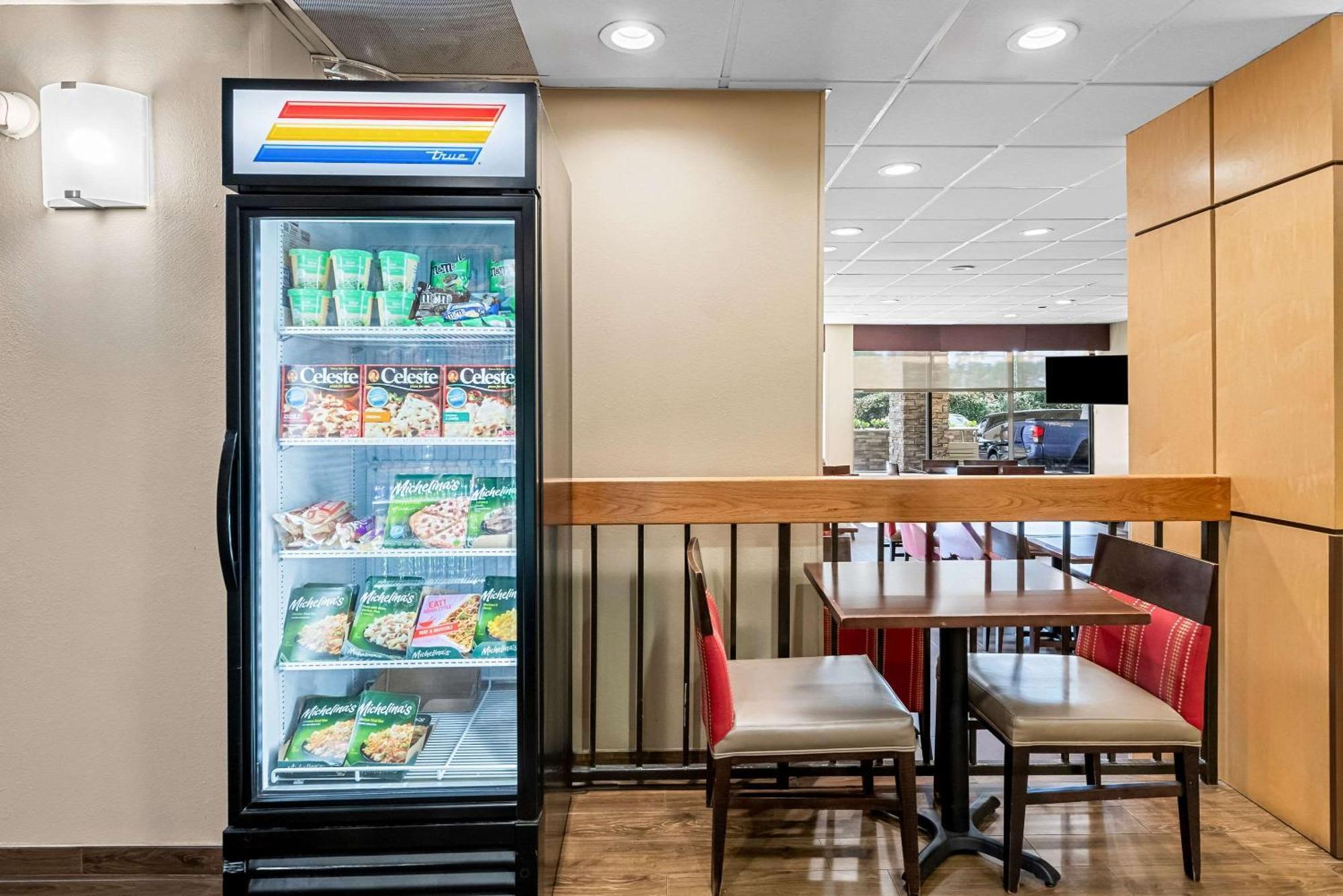 Comfort Inn & Suites Durham Near Duke University Esterno foto