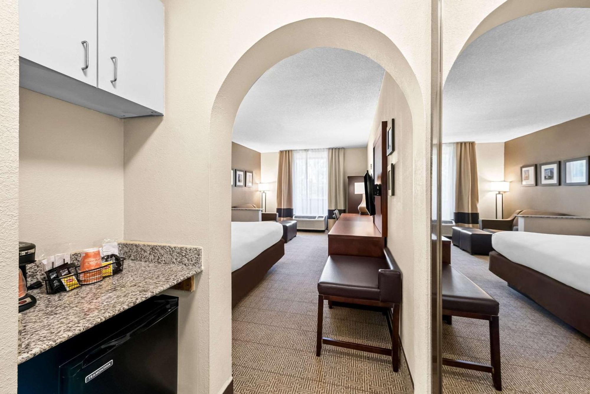 Comfort Inn & Suites Durham Near Duke University Esterno foto