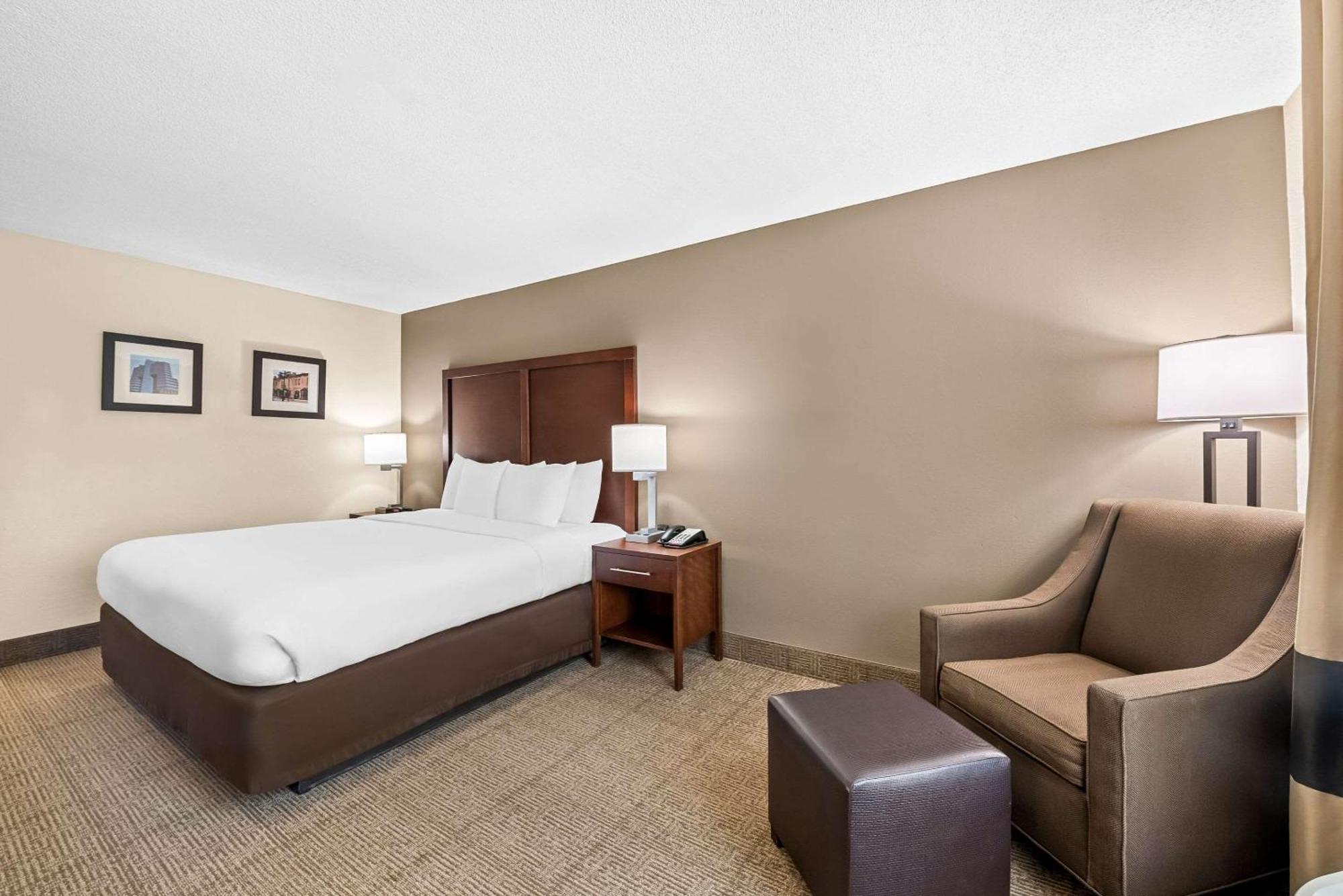 Comfort Inn & Suites Durham Near Duke University Esterno foto
