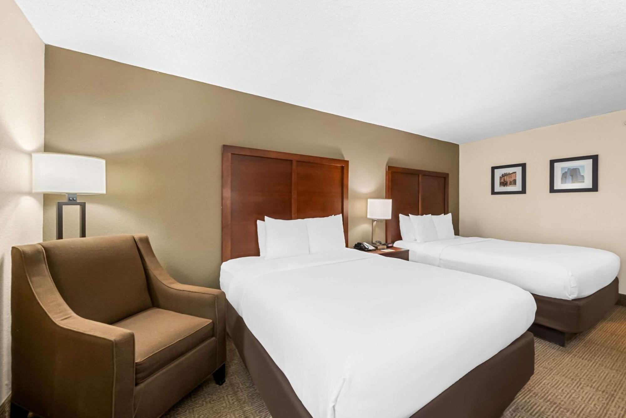 Comfort Inn & Suites Durham Near Duke University Esterno foto
